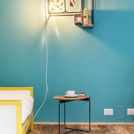 Cute In Old Town By Solutions דירה קומו