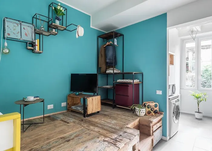 Cute In Old Town By Solutions