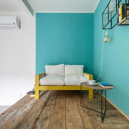 Cute In Old Town By Solutions *